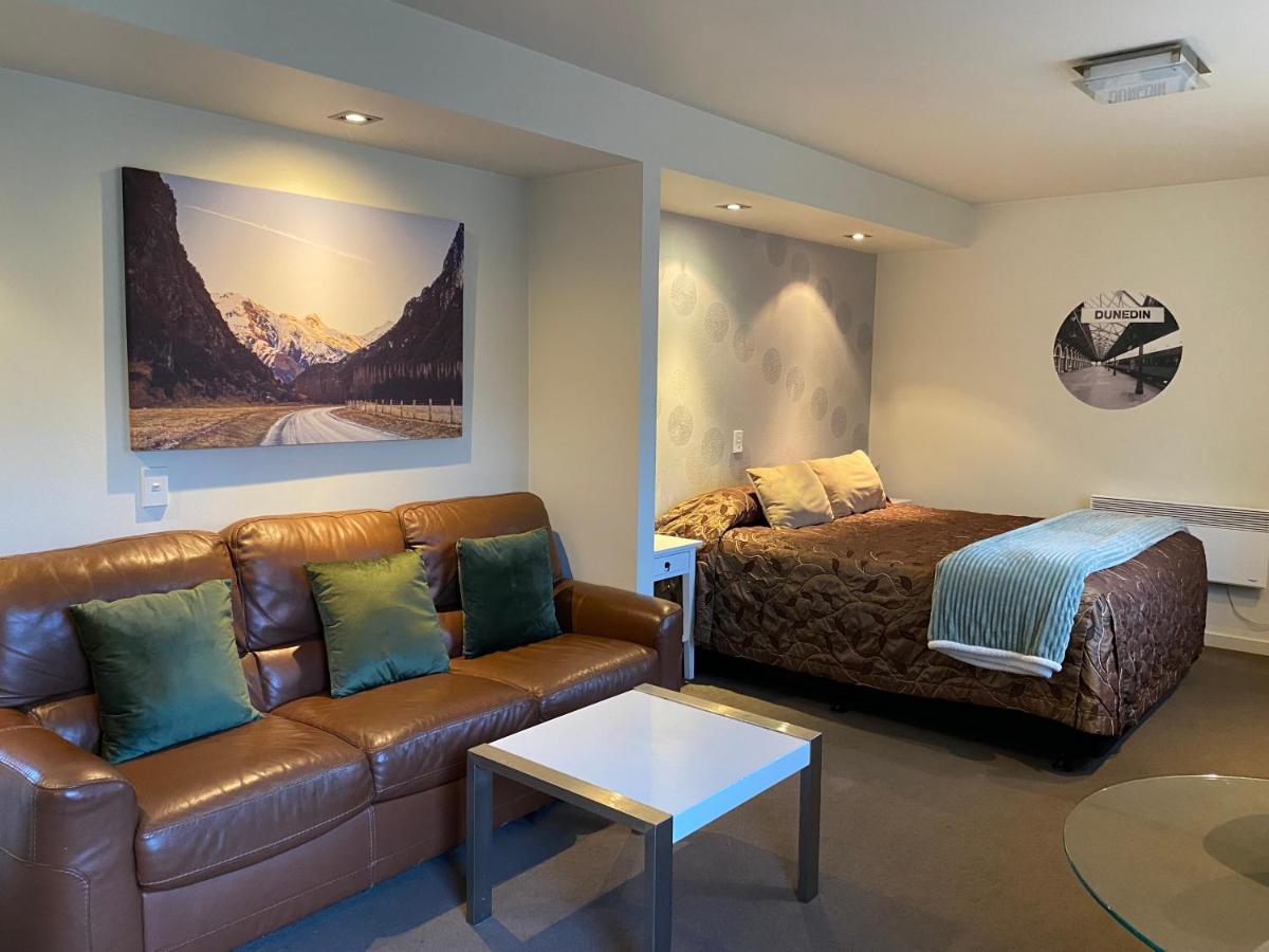 Commodore Motel Dunedin Buitenkant foto