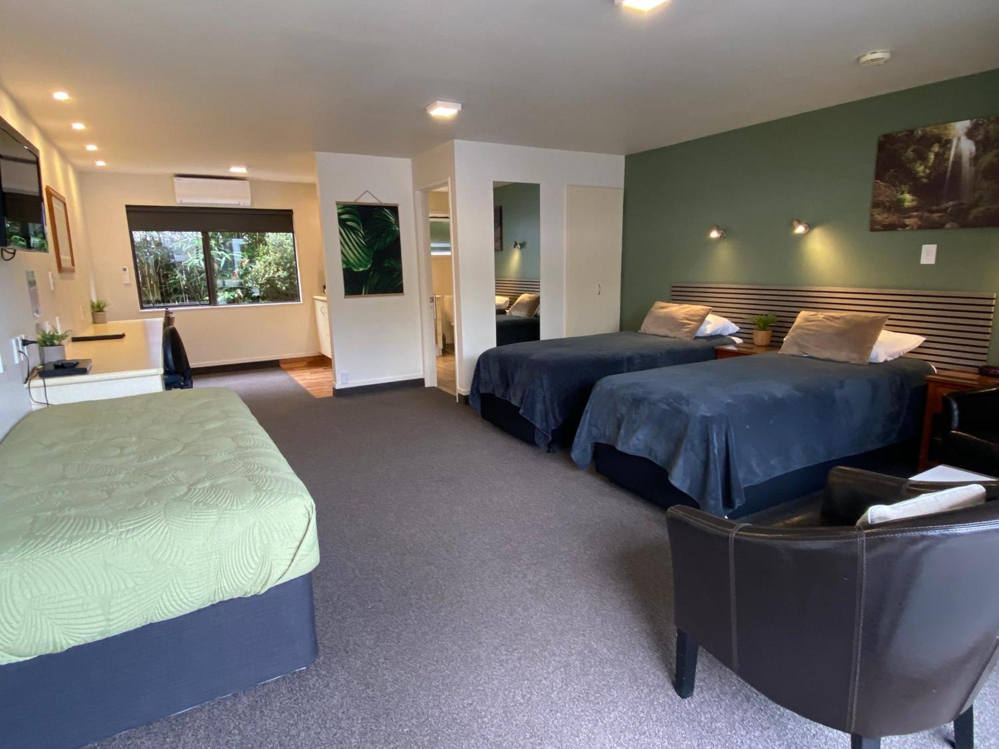 Commodore Motel Dunedin Buitenkant foto