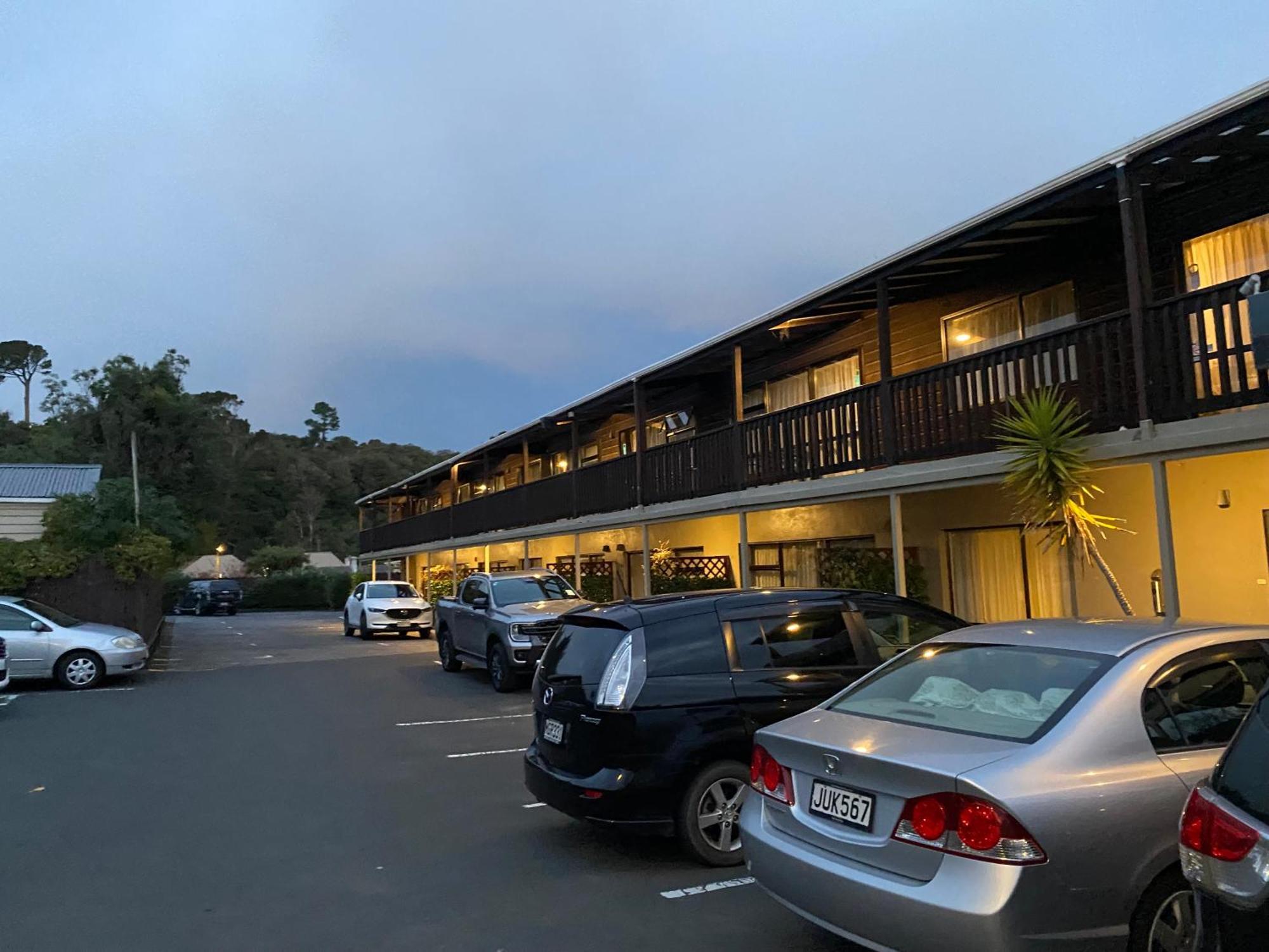 Commodore Motel Dunedin Buitenkant foto