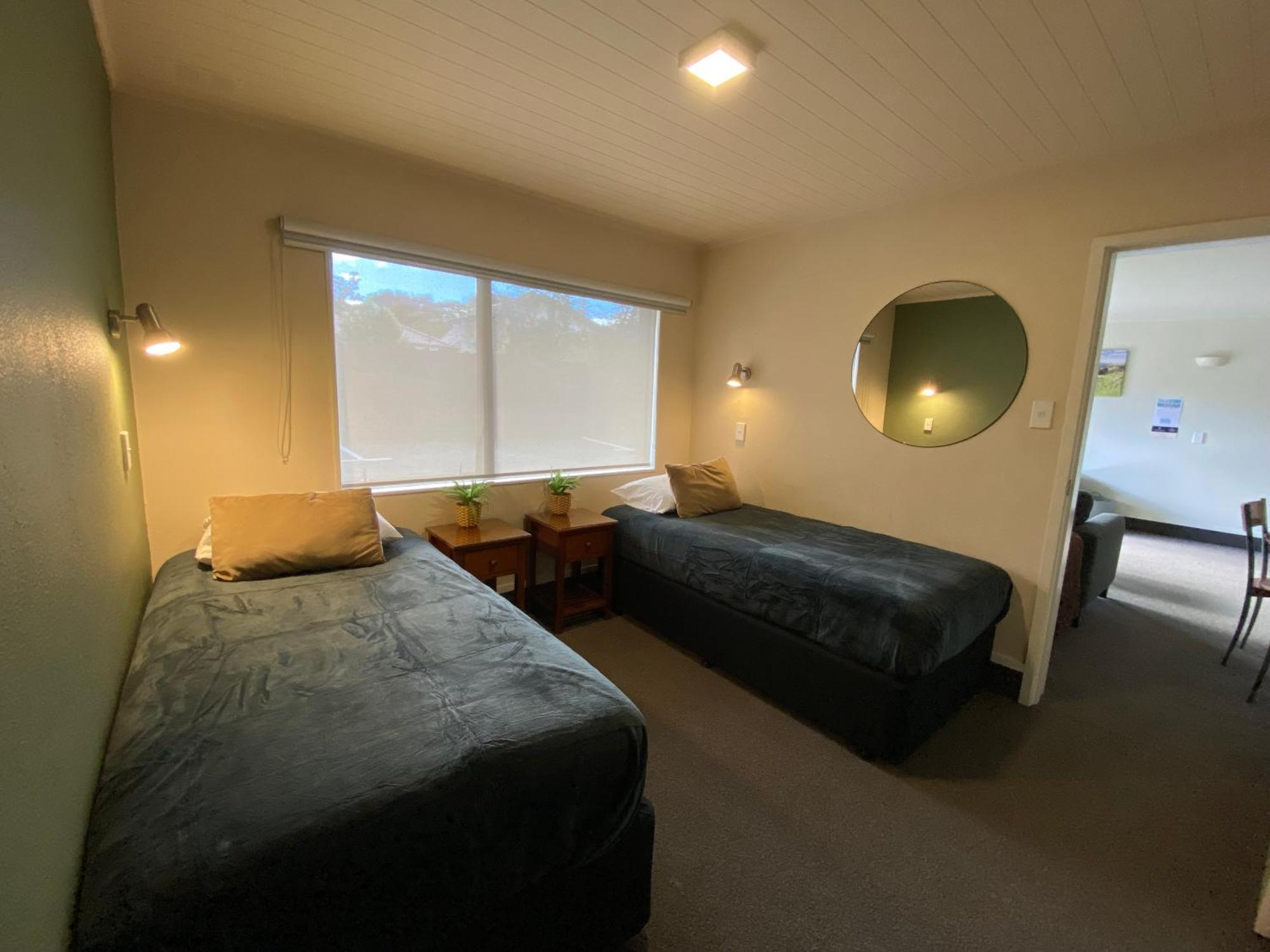 Commodore Motel Dunedin Buitenkant foto